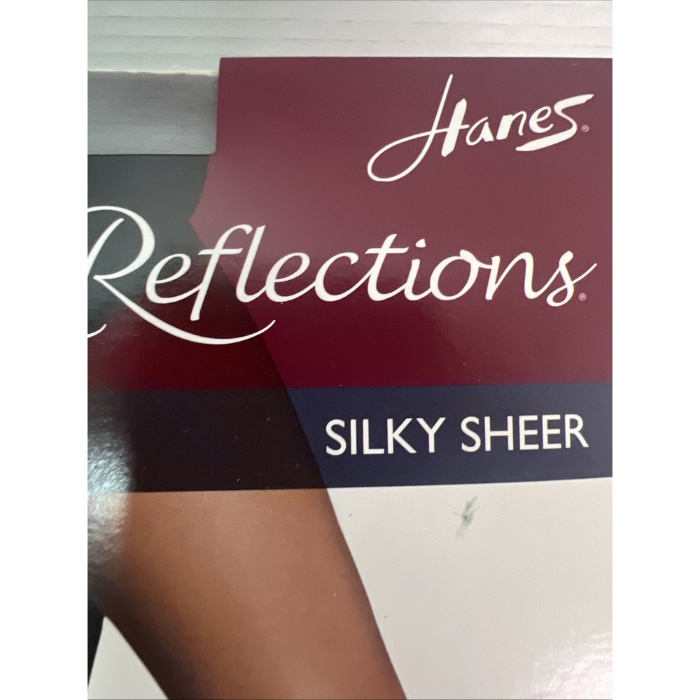 Hanes Silk Reflections Quicksilver Control Top Pantyhose Sandalfoot Sz EF #717 - Picture 3 of 8